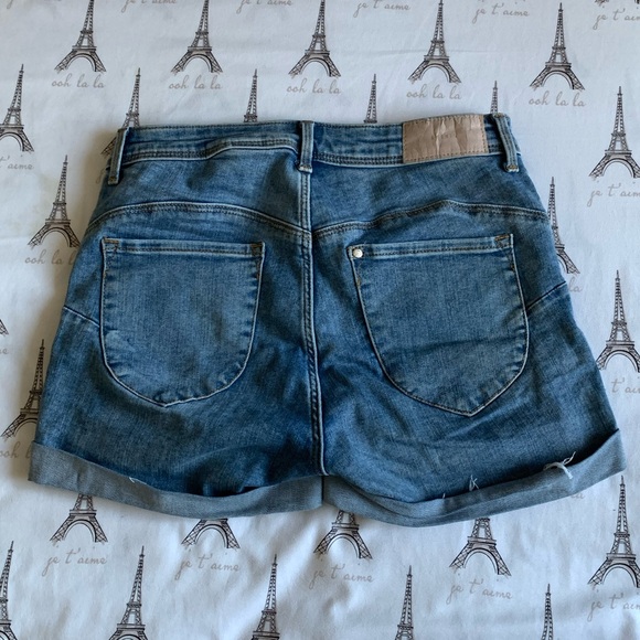 BLUENOTES AND H&M BLUE JEAN MINI SHORTS BUNDLE - Picture 3 of 9
